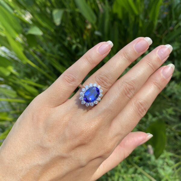 5ct oval Tanzanite from Jethro Marles