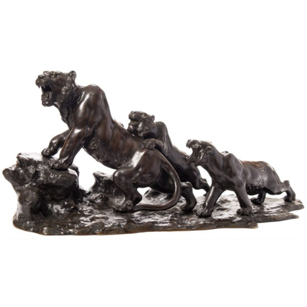 Bronze tiger and cubs
