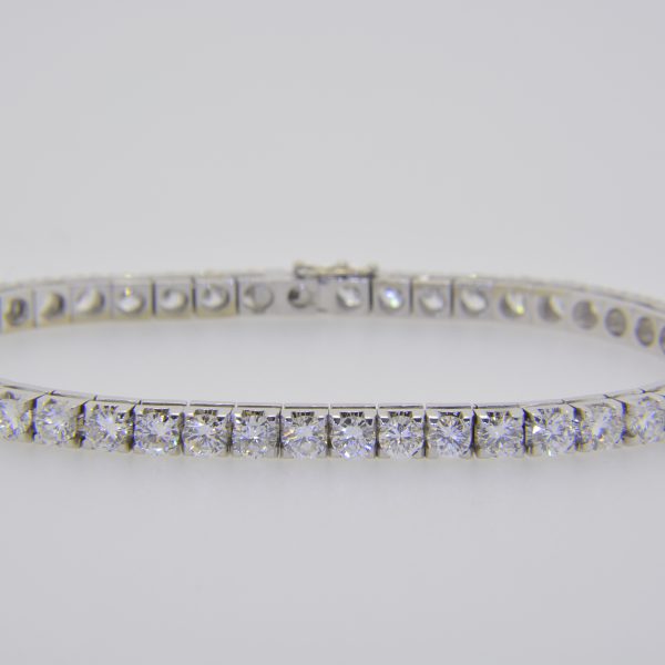 Diamond line tennis bracelet