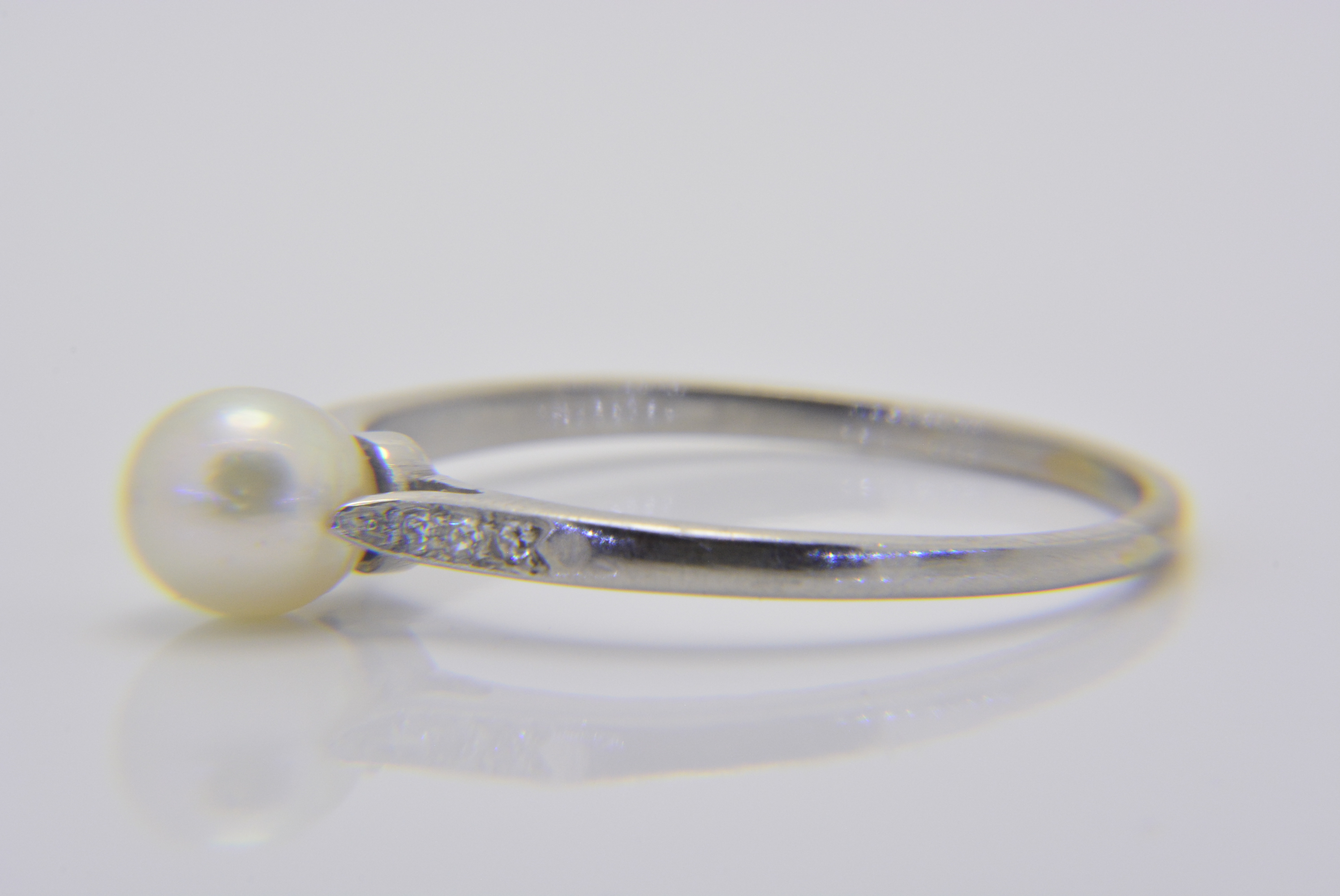 Platinum and pearl ring | single pearl ring | Jethro Marles
