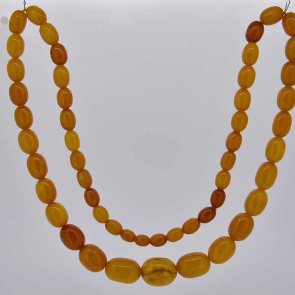 81.1gms Natural amber bead necklace