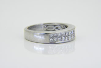 18ct white gold diamond half et ring