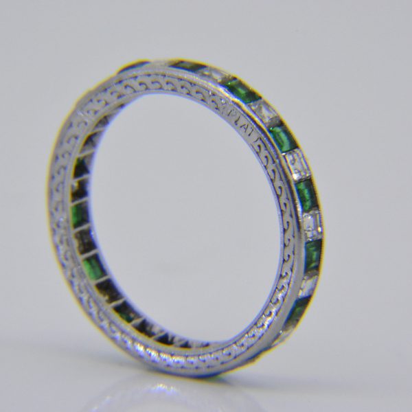 1920s emerald & diamond eternity ring
