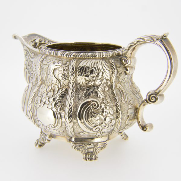 Irish silver milk jug Dublin 1823