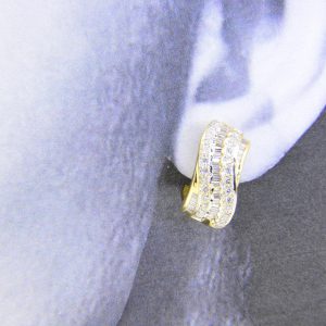 Diamond 18K ear-clips