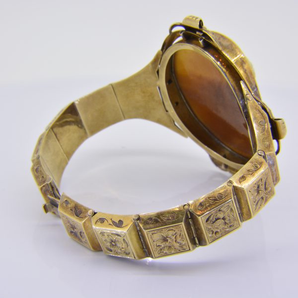 Victorian gold & shell cameo bracelet