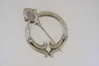 Victorian silver penannular brooch
