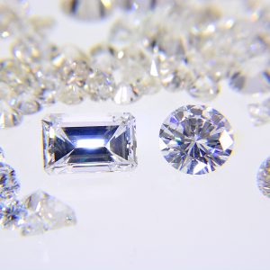Diamonds & gemstones Unmounted