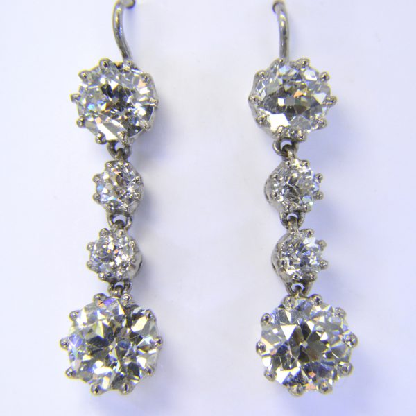 7.5ct Diamond drop earrings
